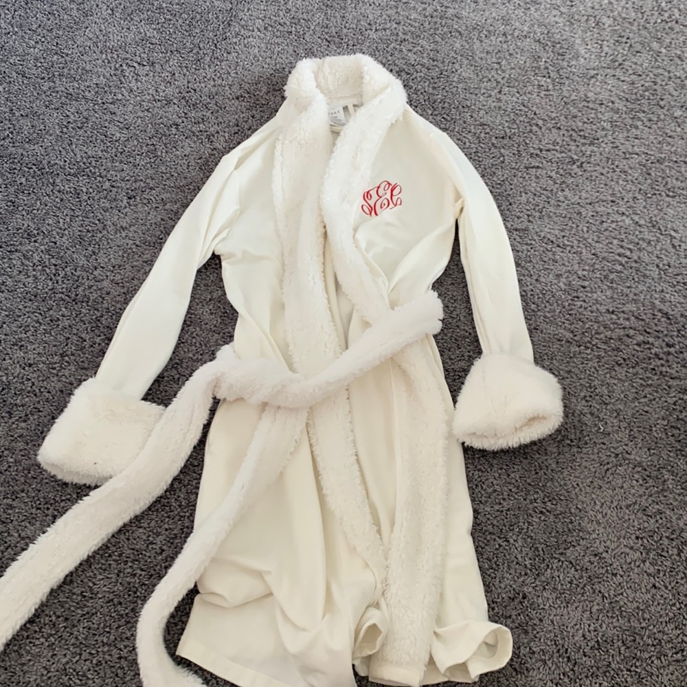 SERRA fuzzy robe
